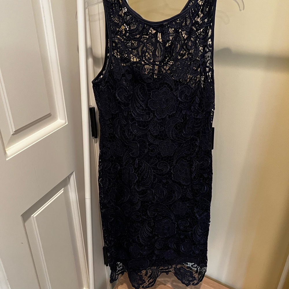 Adrianna Papell Black Sleeveless Sheath Dress